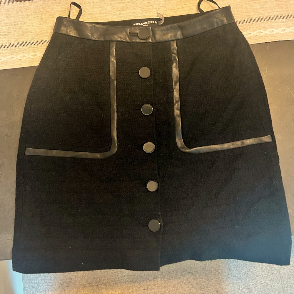 Cute Karl lagerfeld  mini skirt from Bloomingdales 😍😍